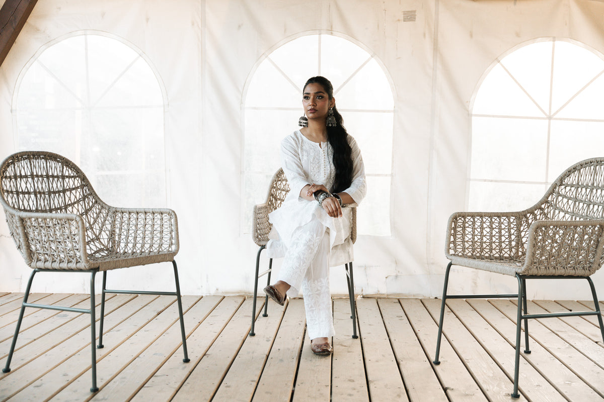 Malmal Kurta with Silver lining
