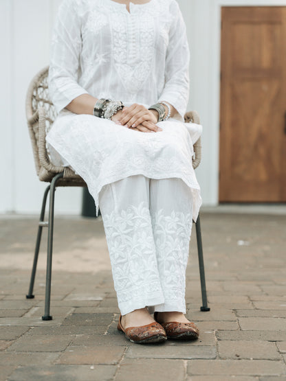 Malmal Kurta with Silver lining