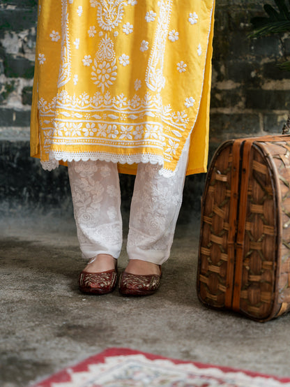 Gulbahaar - Rust Red Leather Jutti With Golden Handwork