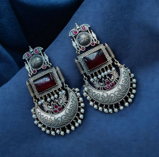 Vintage look oxidised Silver monalisa Stone Earrings
